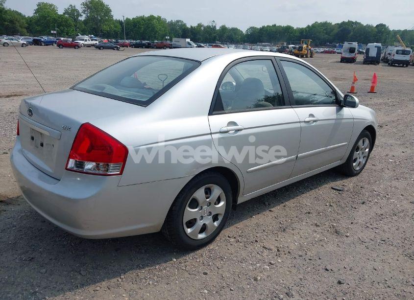 Photo 4 of 2008 Kia Spectra EX (VIN KNAFE121585491877)