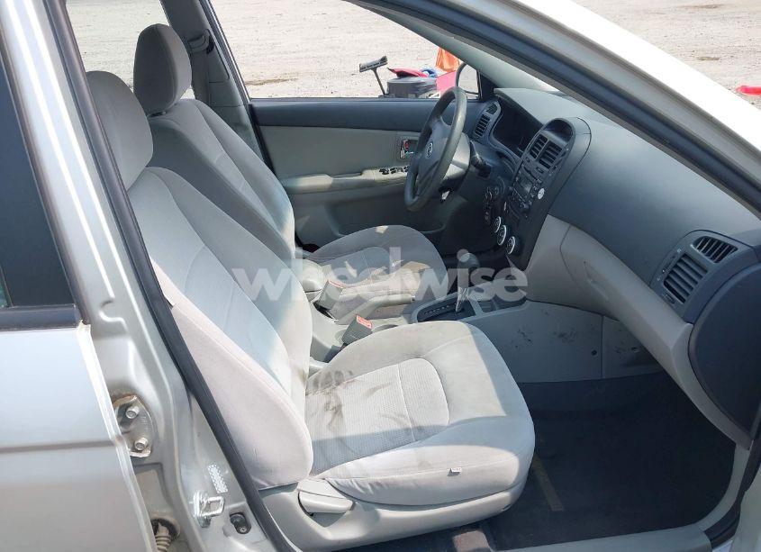 Photo 5 of 2008 Kia Spectra EX (VIN KNAFE121585491877)