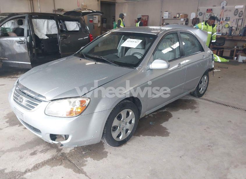 Photo 2 of 2007 Kia Spectra EX (VIN KNAFE121675464184)