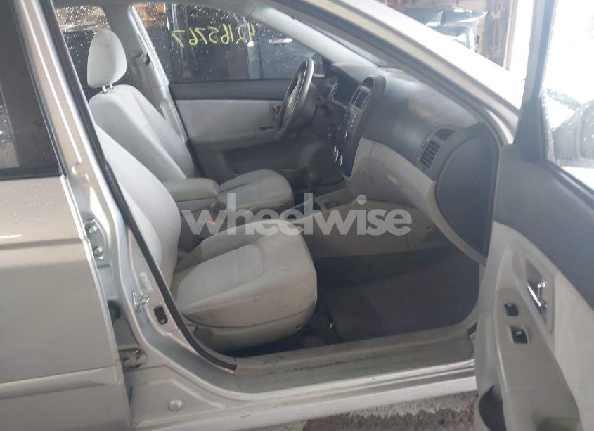 Photo 5 of 2007 Kia Spectra EX (VIN KNAFE121675464184)