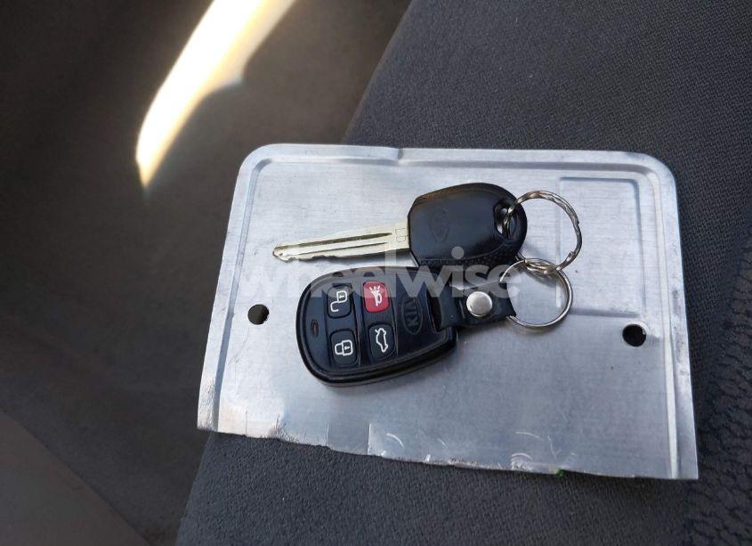 Photo 11 of 2005 Kia Spectra EX/LX/SX (VIN KNAFE121855155765)