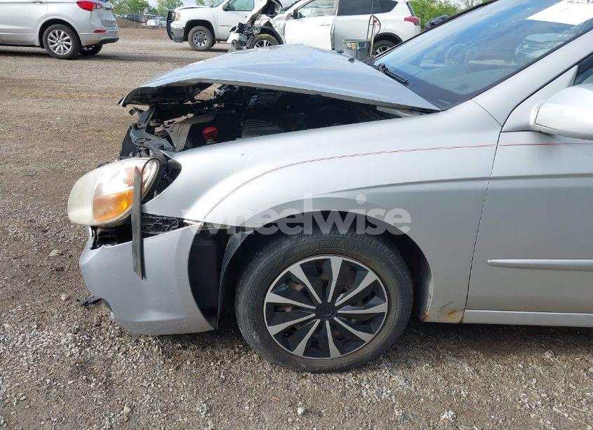 Photo 19 of 2007 Kia Spectra EX (VIN KNAFE121875390282)