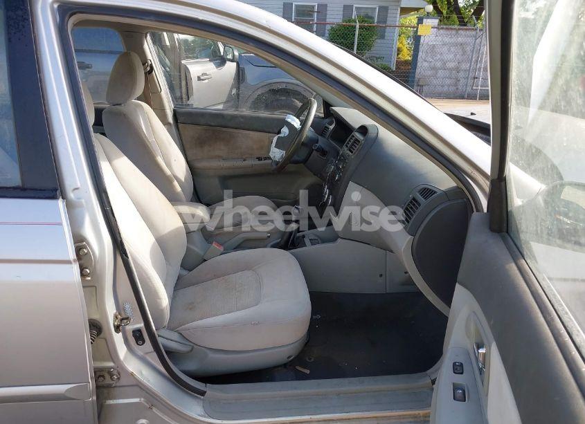 Photo 5 of 2007 Kia Spectra EX (VIN KNAFE121875390282)