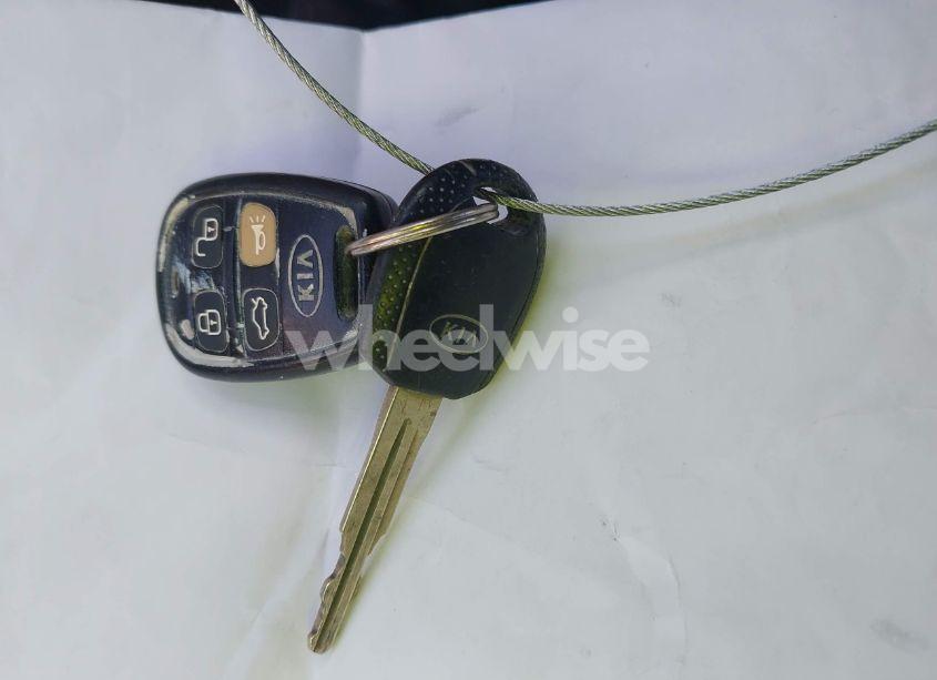 Photo 11 of 2004 Kia Spectra EX/LX (VIN KNAFE122145036611)