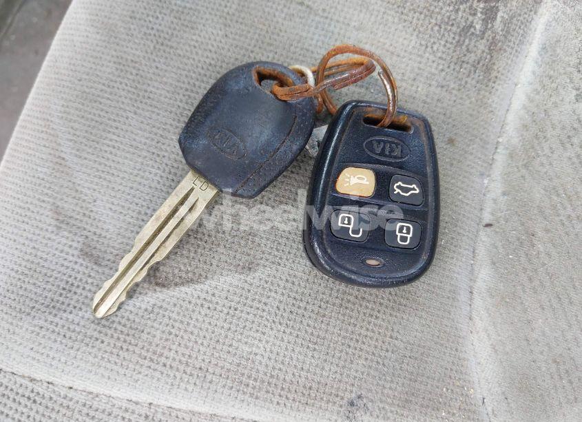 Photo 11 of 2006 Kia Spectra EX/LX/SX (VIN KNAFE122565327356)