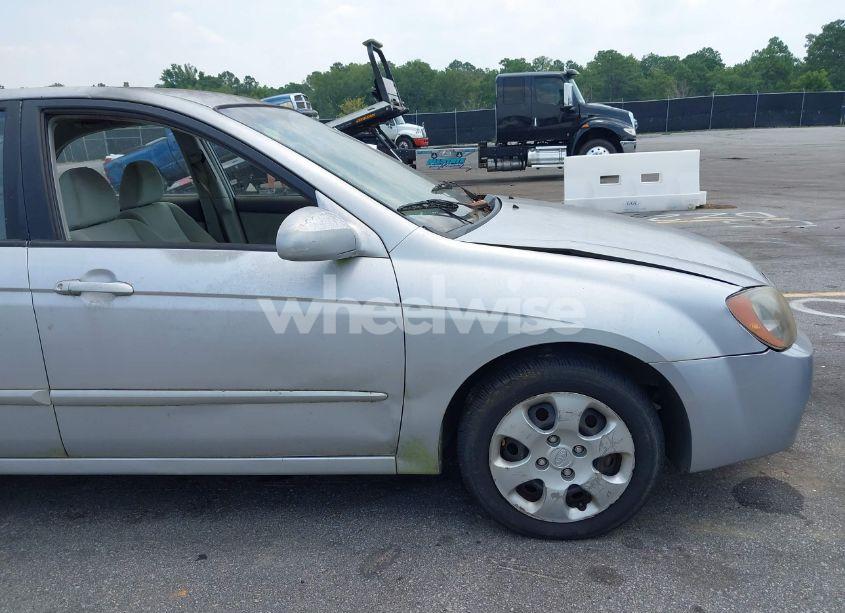 Photo 12 of 2006 Kia Spectra EX/LX/SX (VIN KNAFE122565327356)