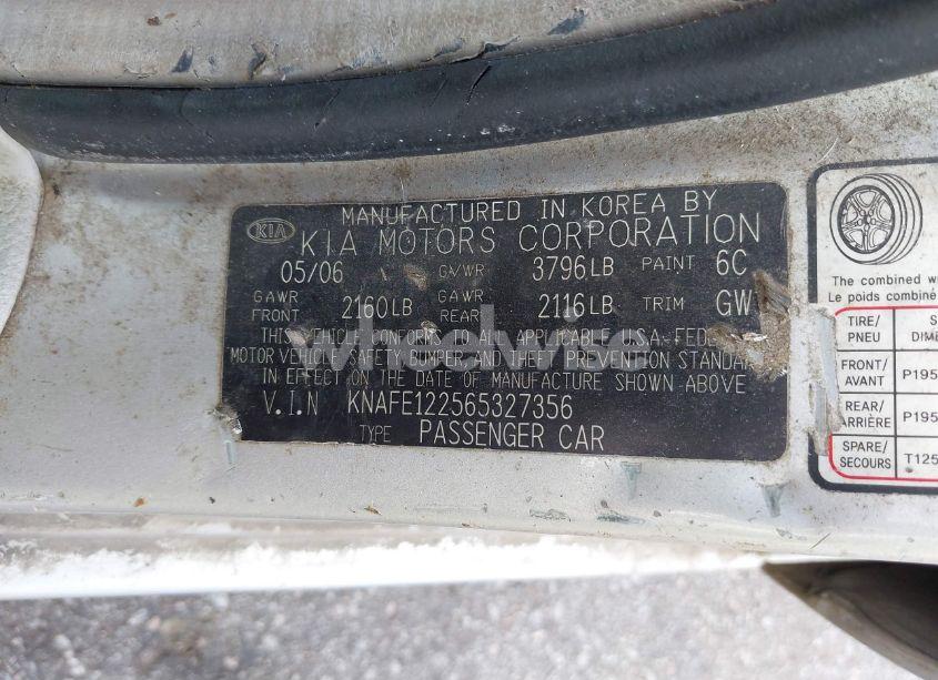 Photo 9 of 2006 Kia Spectra EX/LX/SX (VIN KNAFE122565327356)