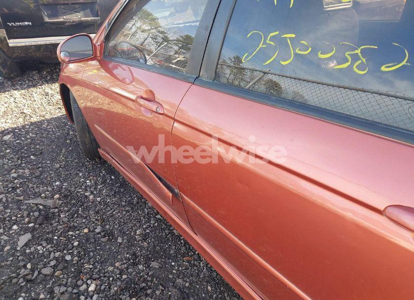 Photo 6 of 2007 Kia Spectra5 SX (VIN KNAFE161175000567)