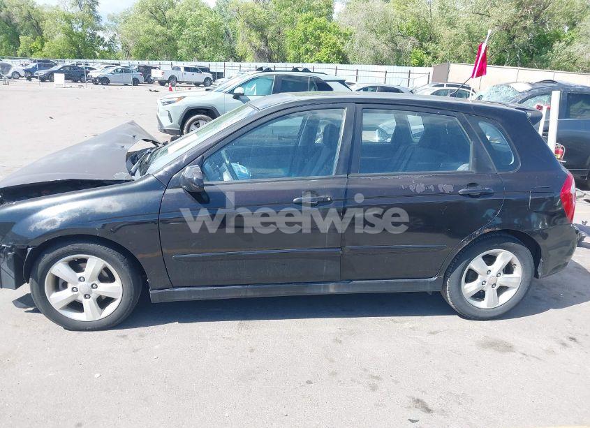 Photo 15 of 2008 Kia Spectra5 SX (VIN KNAFE161285011272)
