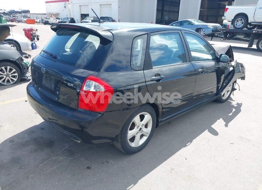 Photo 4 of 2008 Kia Spectra5 SX (VIN KNAFE161285011272)