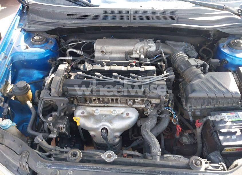 Photo 10 of 2005 Kia Spectra5 (VIN KNAFE161355144800)