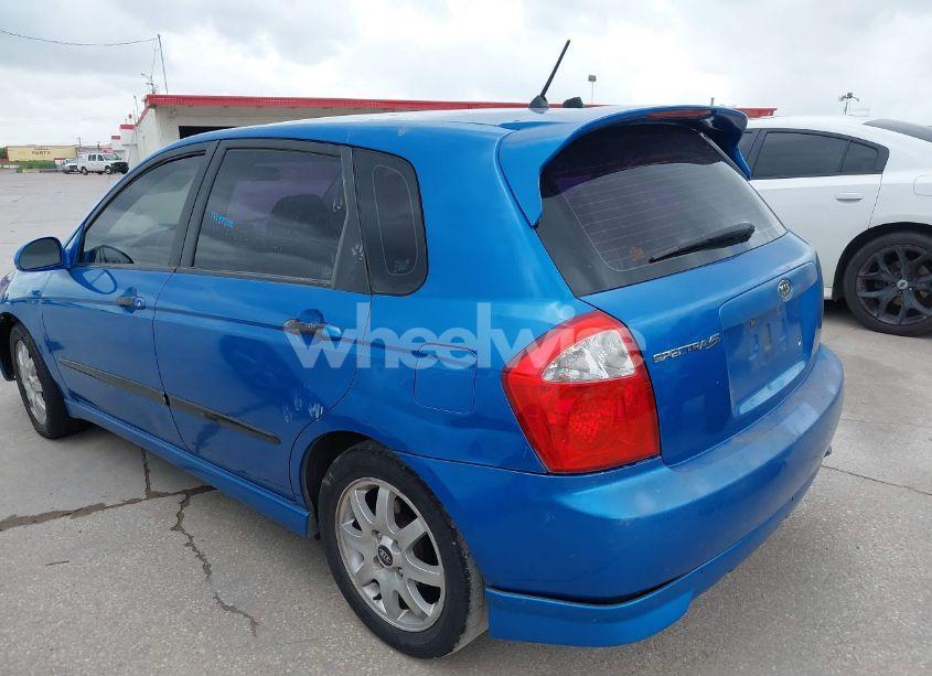 Photo 3 of 2005 Kia Spectra5 (VIN KNAFE161355144800)