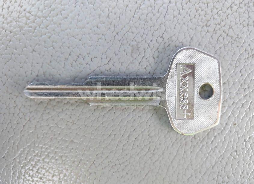 Photo 11 of 2009 Kia Spectra EX (VIN KNAFE221295658087)