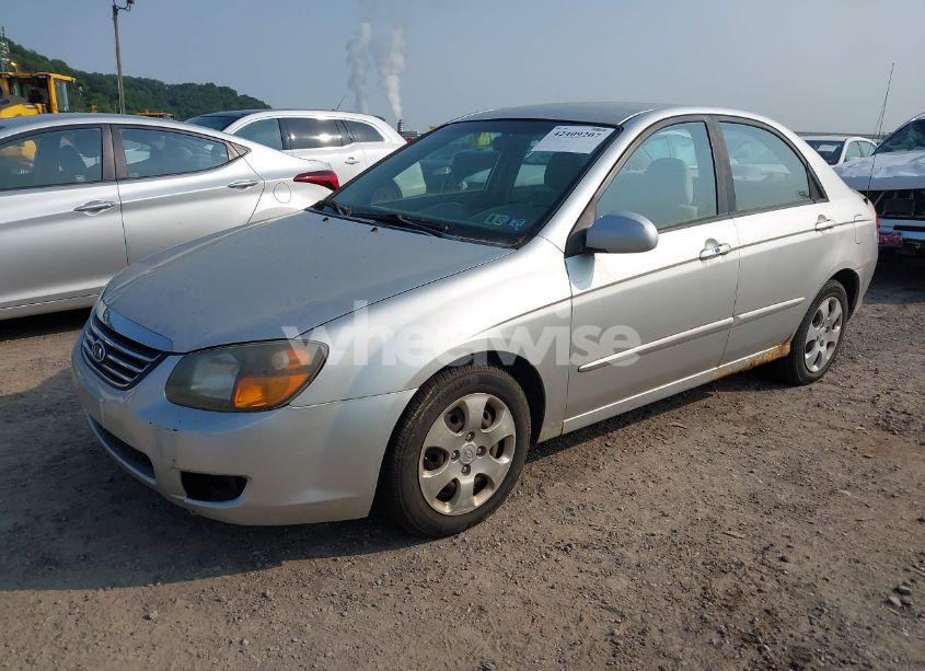 Photo 2 of 2009 Kia Spectra EX (VIN KNAFE221295658087)