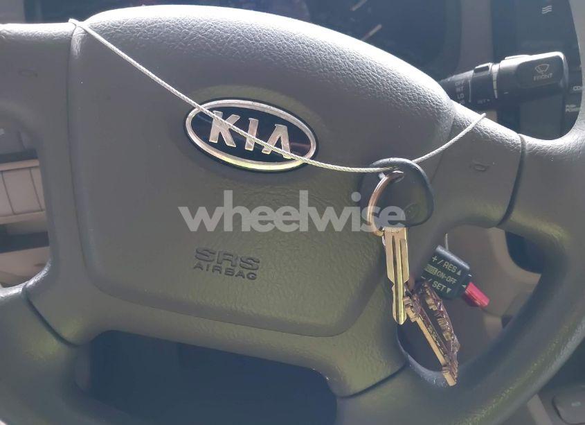 Photo 11 of 2009 Kia Spectra EX (VIN KNAFE221395647549)