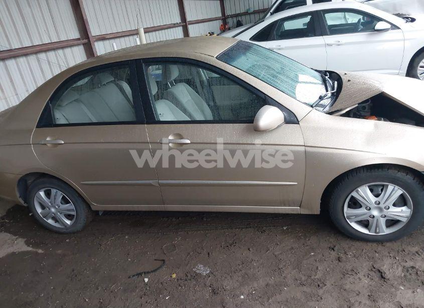 Photo 13 of 2009 Kia Spectra EX (VIN KNAFE221395647549)