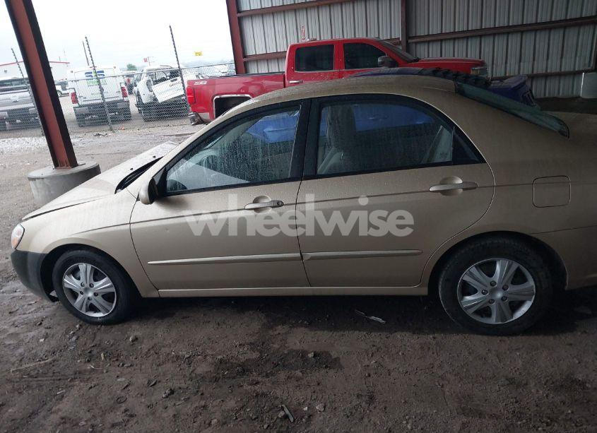 Photo 14 of 2009 Kia Spectra EX (VIN KNAFE221395647549)