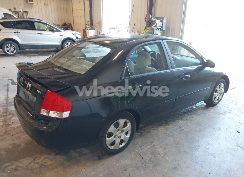 Photo 4 of 2009 Kia Spectra EX (VIN KNAFE221495651660)