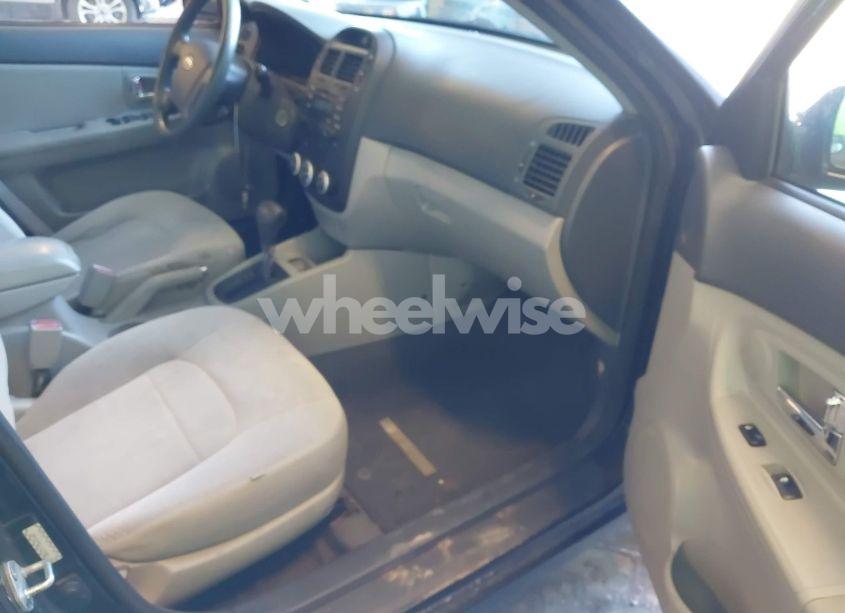 Photo 5 of 2009 Kia Spectra EX (VIN KNAFE221495651660)