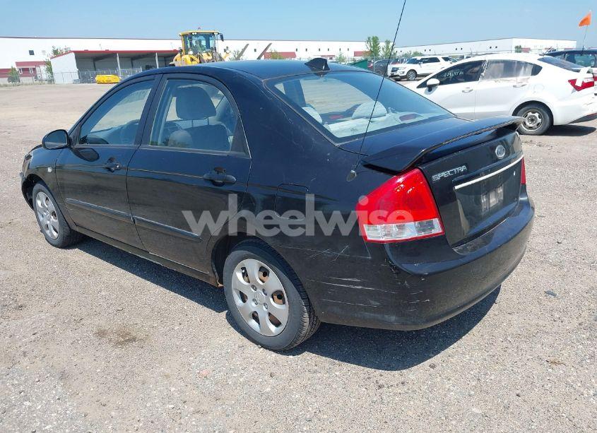 Photo 3 of 2009 Kia Spectra LX (VIN KNAFE221995631713)