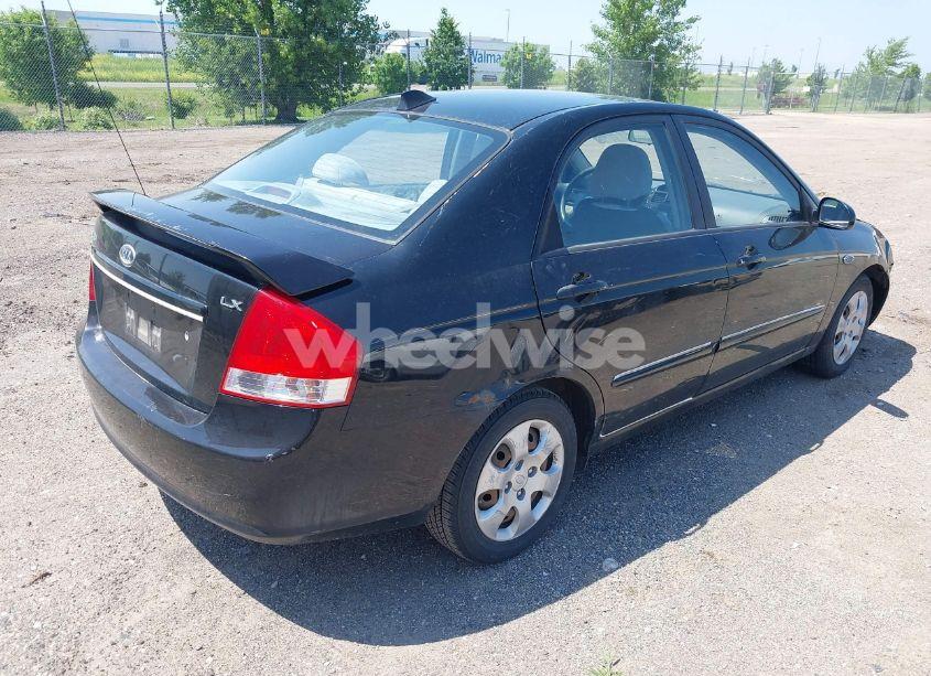 Photo 4 of 2009 Kia Spectra LX (VIN KNAFE221995631713)