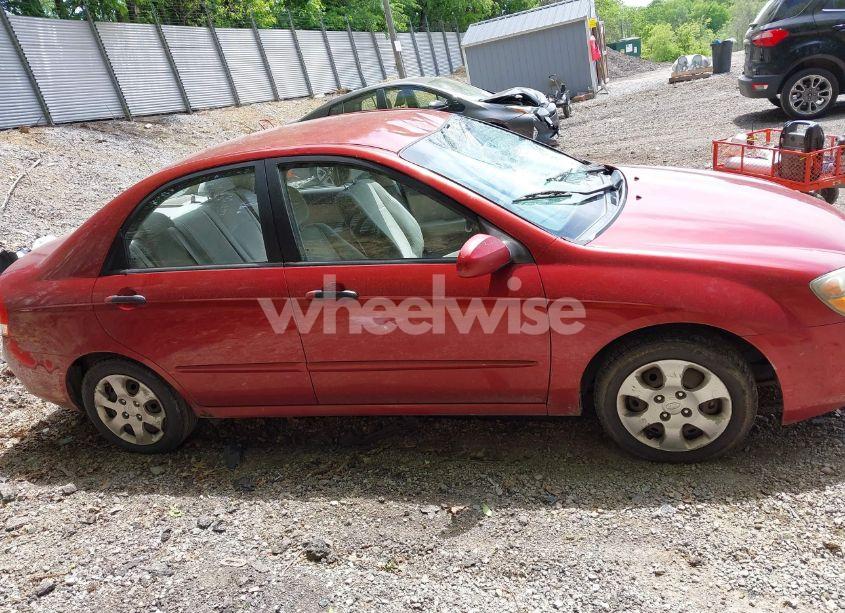 Photo 13 of 2009 Kia Spectra EX (VIN KNAFE221995651296)