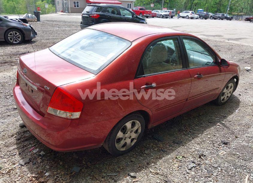 Photo 4 of 2009 Kia Spectra EX (VIN KNAFE221995651296)