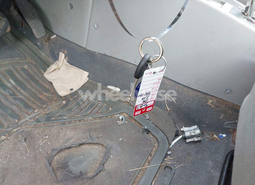 Photo 11 of 2009 Kia Spectra EX (VIN KNAFE222195619595)