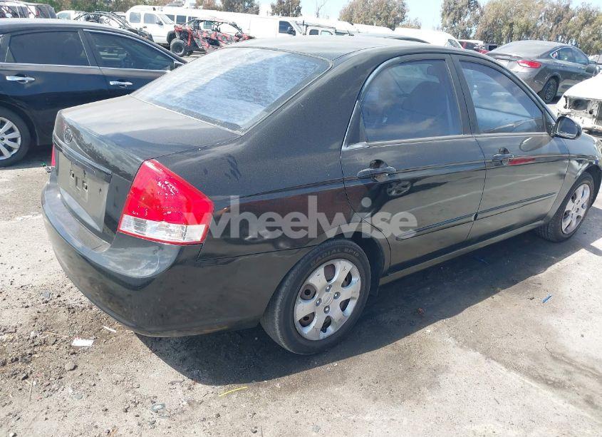 Photo 4 of 2009 Kia Spectra EX (VIN KNAFE222695594452)