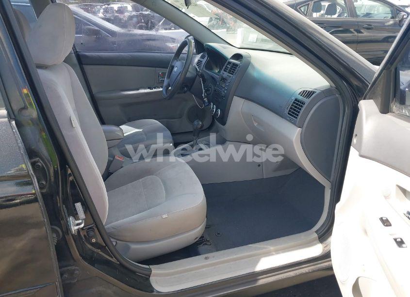 Photo 5 of 2009 Kia Spectra EX (VIN KNAFE222695594452)