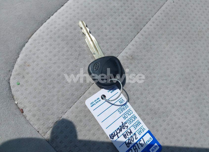 Photo 11 of 2009 Kia Spectra EX (VIN KNAFE222795638166)