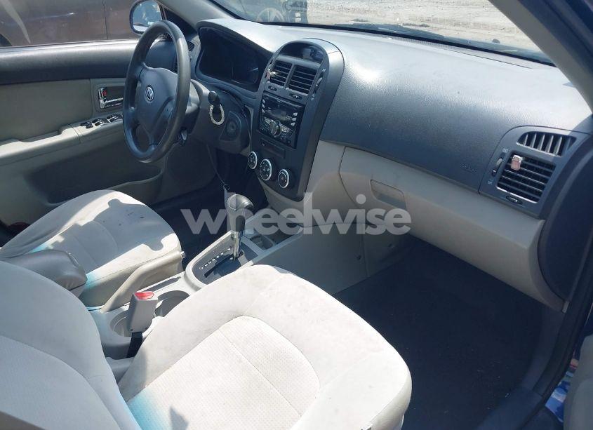 Photo 5 of 2009 Kia Spectra EX (VIN KNAFE222795638166)