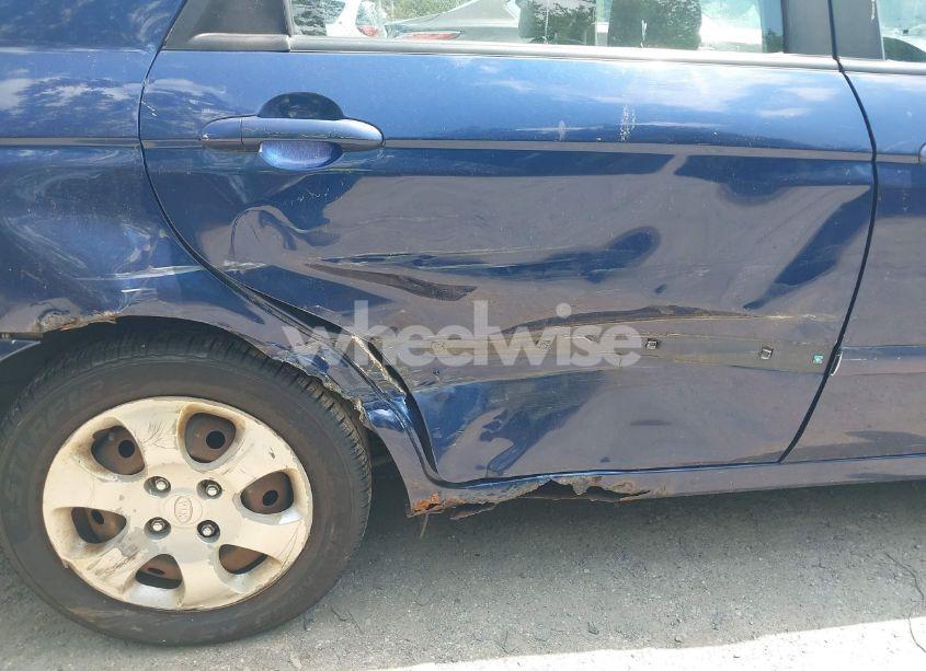 Photo 6 of 2009 Kia Spectra EX (VIN KNAFE222795638166)