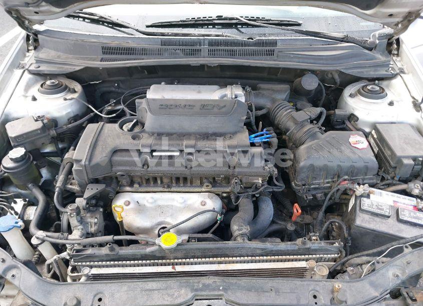 Photo 10 of 2009 Kia Spectra EX (VIN KNAFE222795662158)