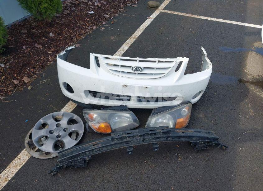 Photo 12 of 2009 Kia Spectra EX (VIN KNAFE222795662158)