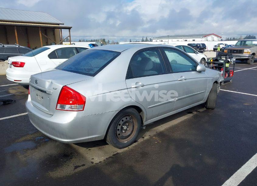 Photo 4 of 2009 Kia Spectra EX (VIN KNAFE222795662158)