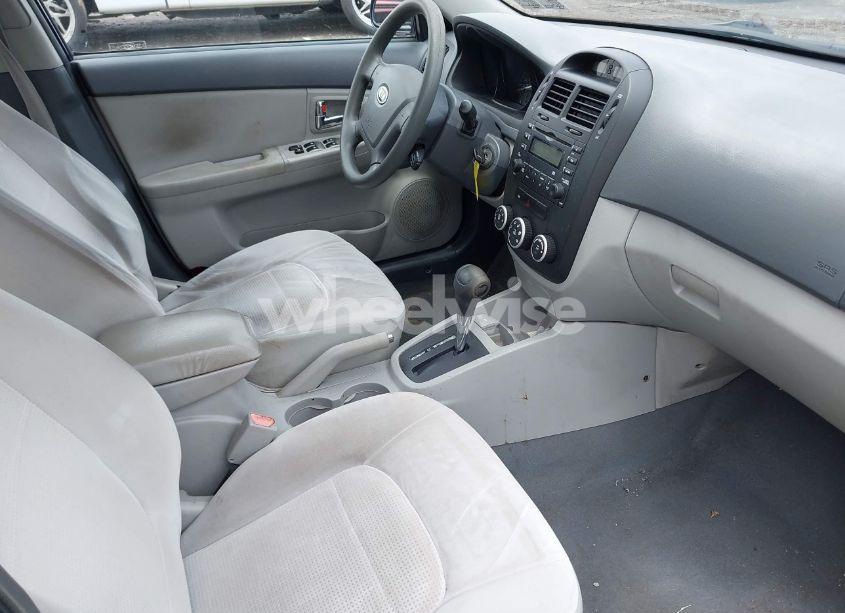 Photo 5 of 2009 Kia Spectra EX (VIN KNAFE222995638170)