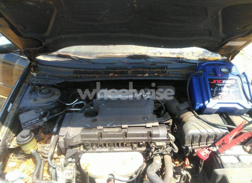 Photo 10 of 2009 Kia Spectra EX (VIN KNAFE222995640761)