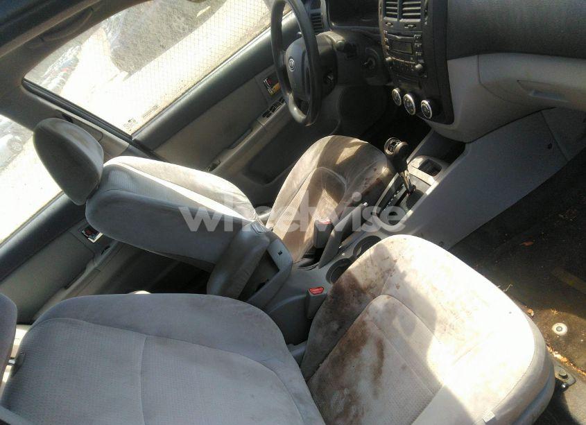 Photo 5 of 2009 Kia Spectra EX (VIN KNAFE222995640761)