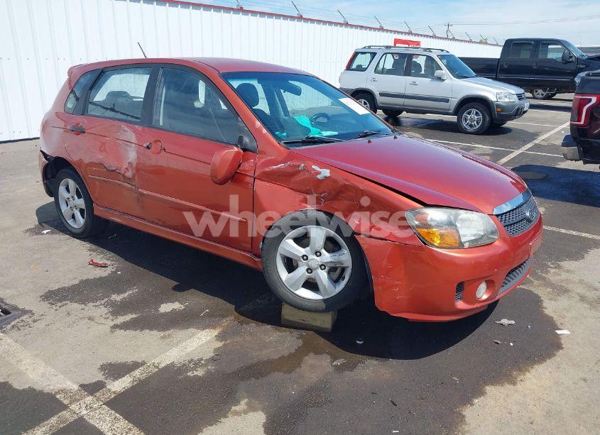 2009 Kia Spectra5 SX (VIN KNAFE241195024105) main photo