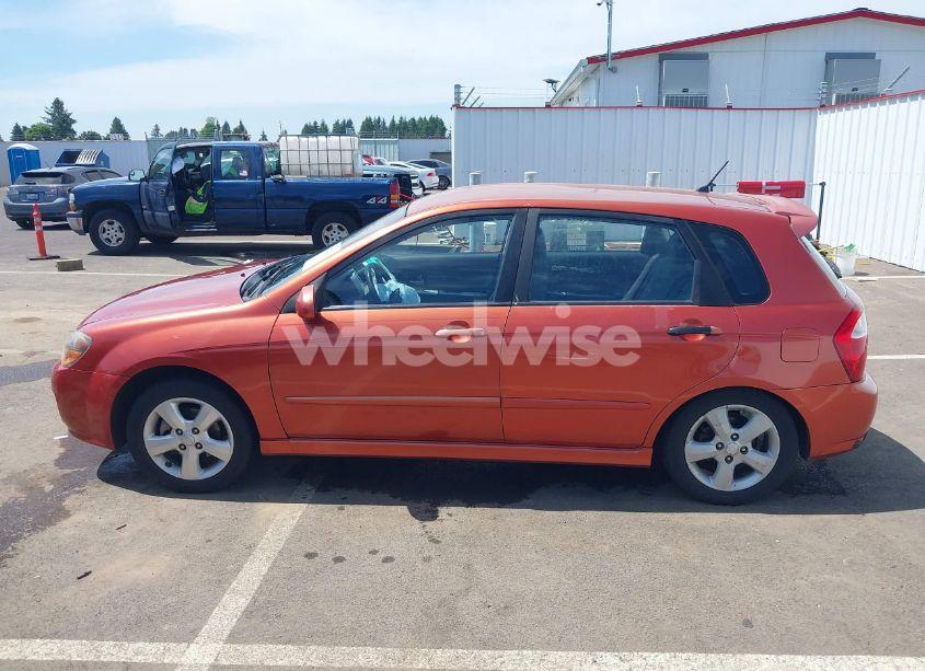 Photo 15 of 2009 Kia Spectra5 SX (VIN KNAFE241195024105)