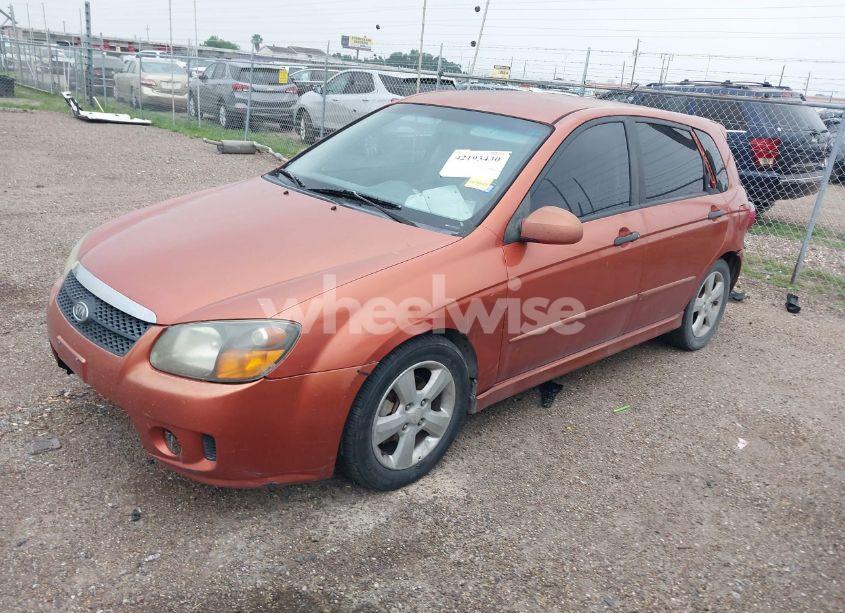 Photo 2 of 2009 Kia Spectra5 SX (VIN KNAFE241995024725)