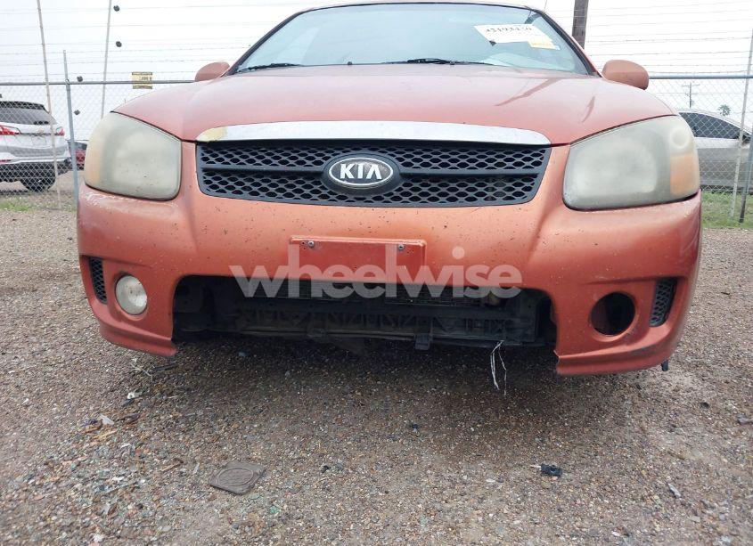 Photo 6 of 2009 Kia Spectra5 SX (VIN KNAFE241995024725)