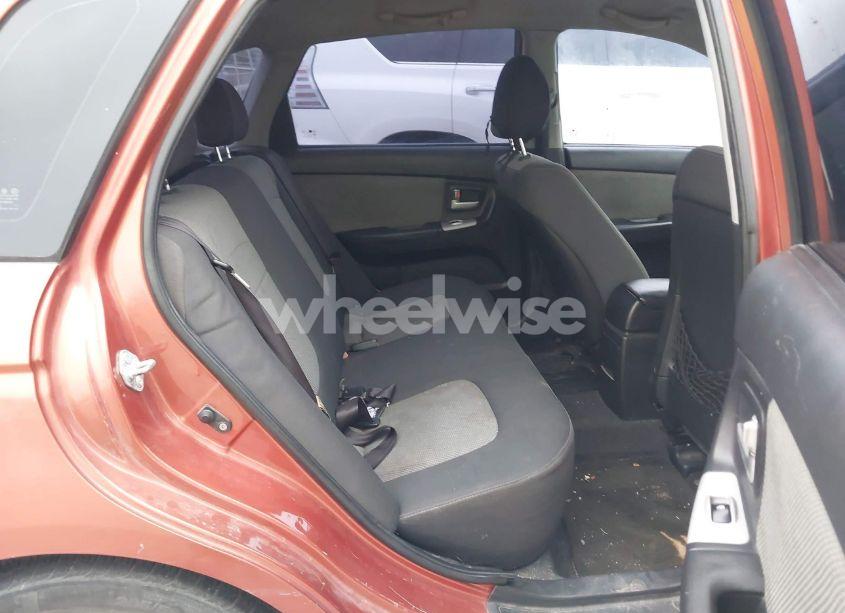 Photo 8 of 2009 Kia Spectra5 SX (VIN KNAFE241995024725)