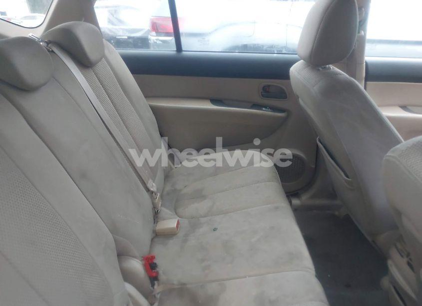 Photo 8 of 2007 Kia Rondo EX (VIN KNAFG525977062376)