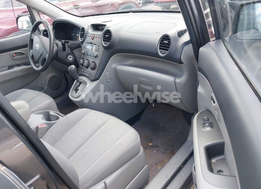 Photo 5 of 2008 Kia Rondo LX BASE (VIN KNAFG525X87150631)