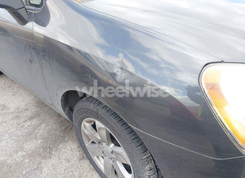 Photo 6 of 2008 Kia Rondo LX BASE (VIN KNAFG525X87150631)