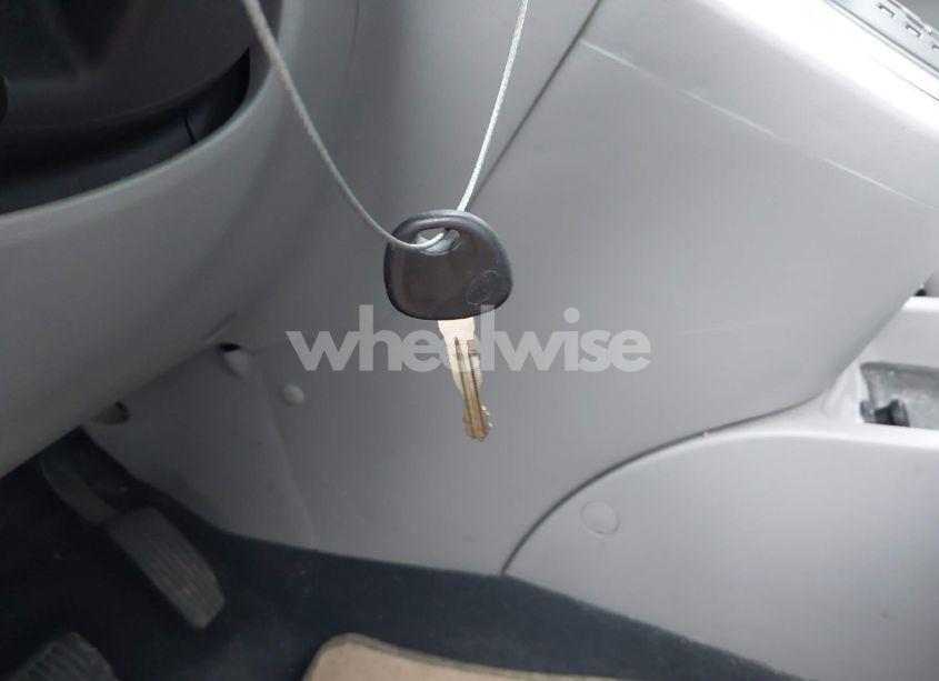 Photo 11 of 2008 Kia Rondo LX V6 (VIN KNAFG526287137946)