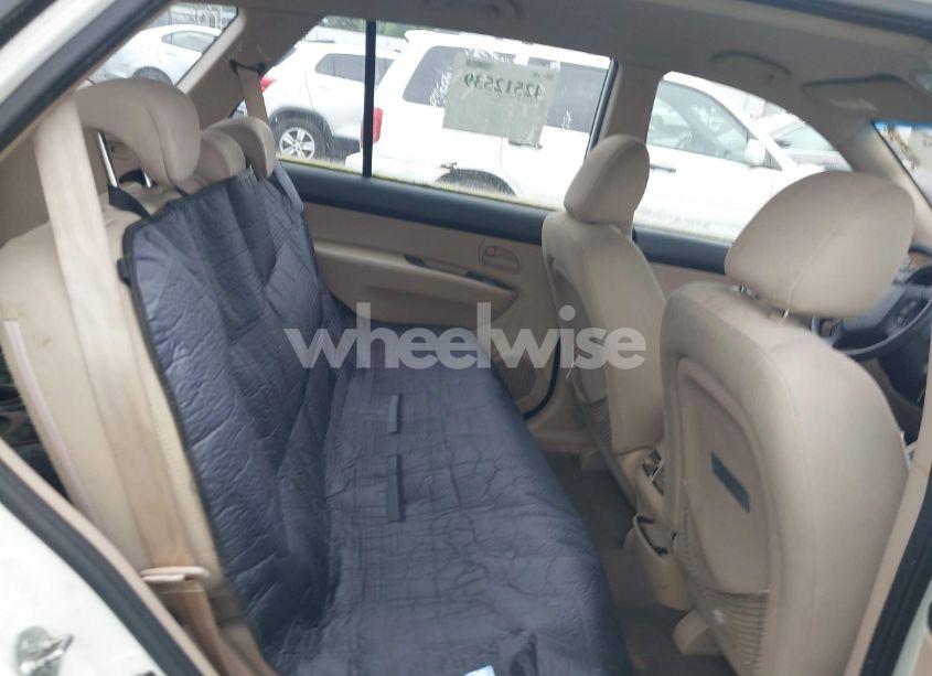 Photo 8 of 2008 Kia Rondo LX V6 (VIN KNAFG526387170843)