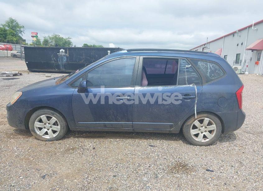 Photo 14 of 2007 Kia Rondo LX V6 (VIN KNAFG526477110293)